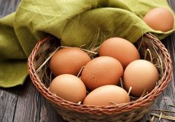Trứng gà - Thực phẩm có tác dụng điều trị xuất tinh sớm